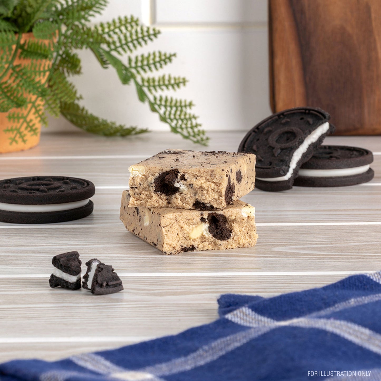cookies-and-cream-protein-bars-p8 15807_QN_USA_ProteinBar_CAC_InterimAssetUpdate_Digital_Tabletop1.jpg